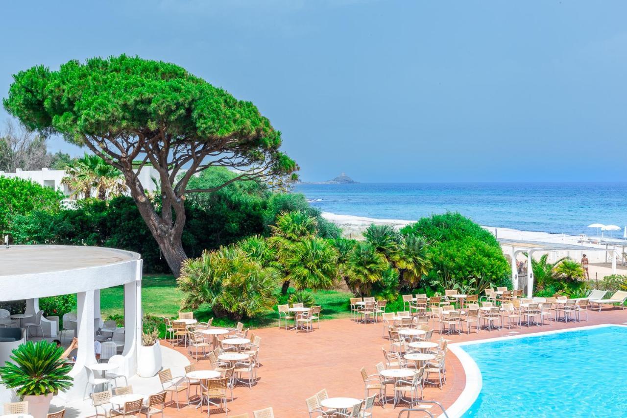 Hotel Flamingo Santa Margherita di Pula Esterno foto