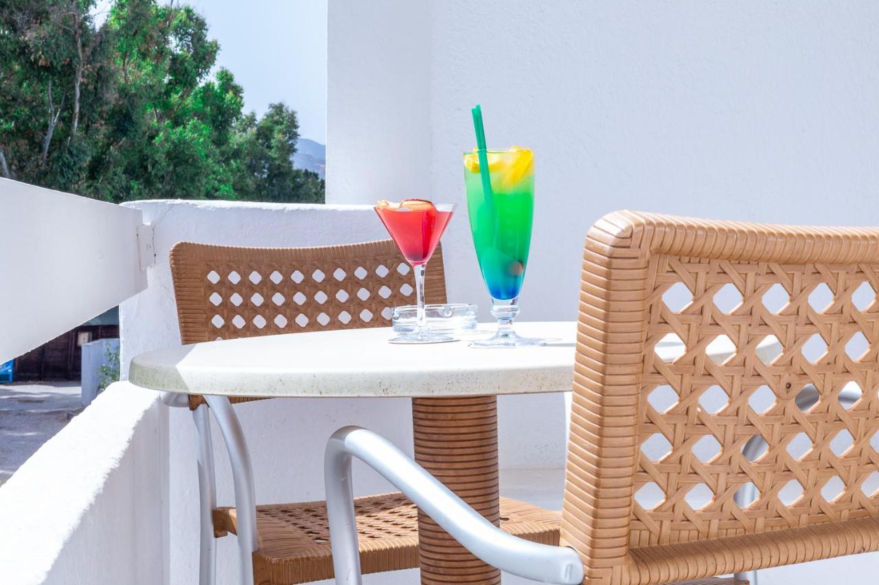 Hotel Flamingo Santa Margherita di Pula Esterno foto