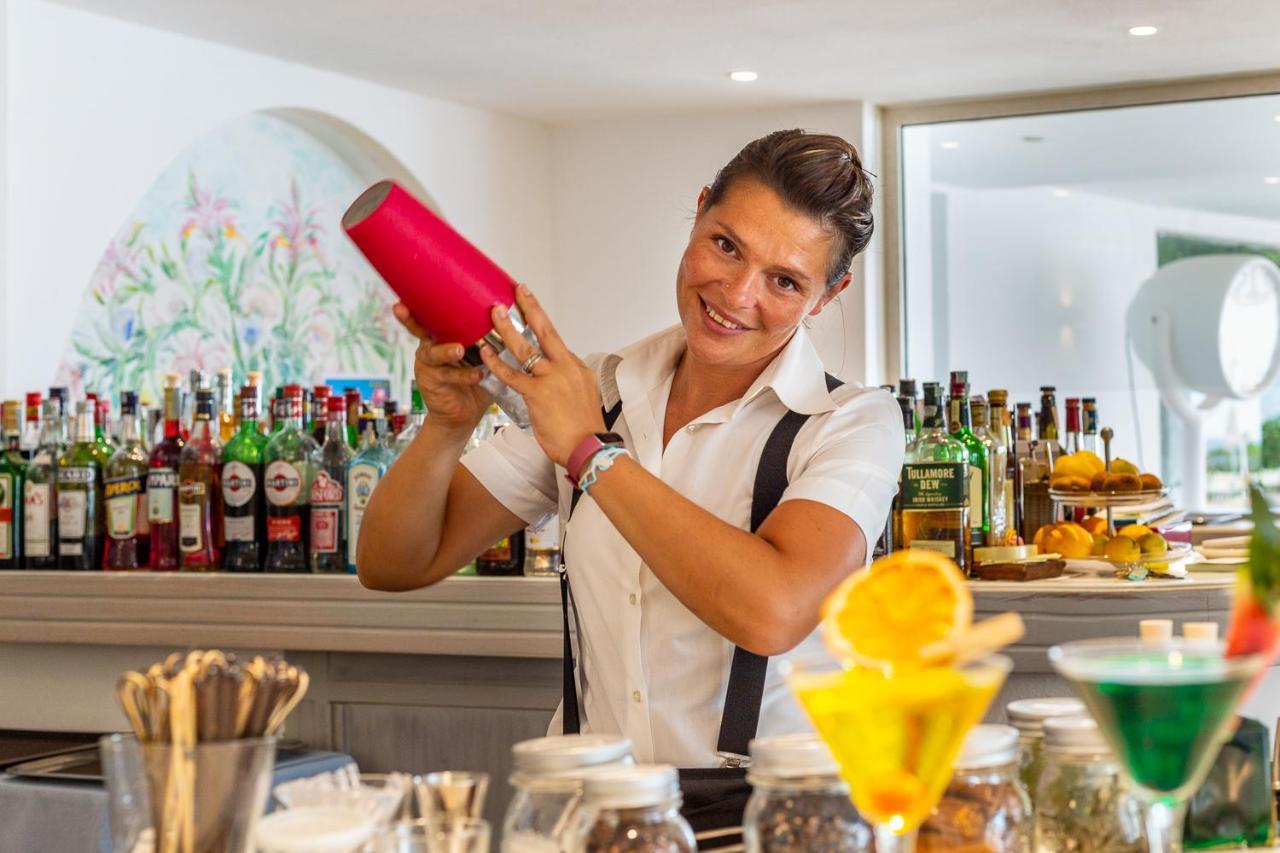 Hotel Flamingo Santa Margherita di Pula Esterno foto
