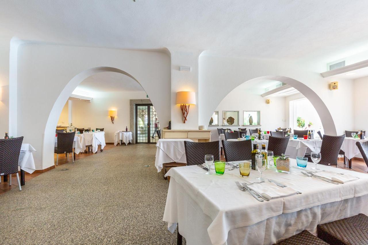Hotel Flamingo Santa Margherita di Pula Esterno foto