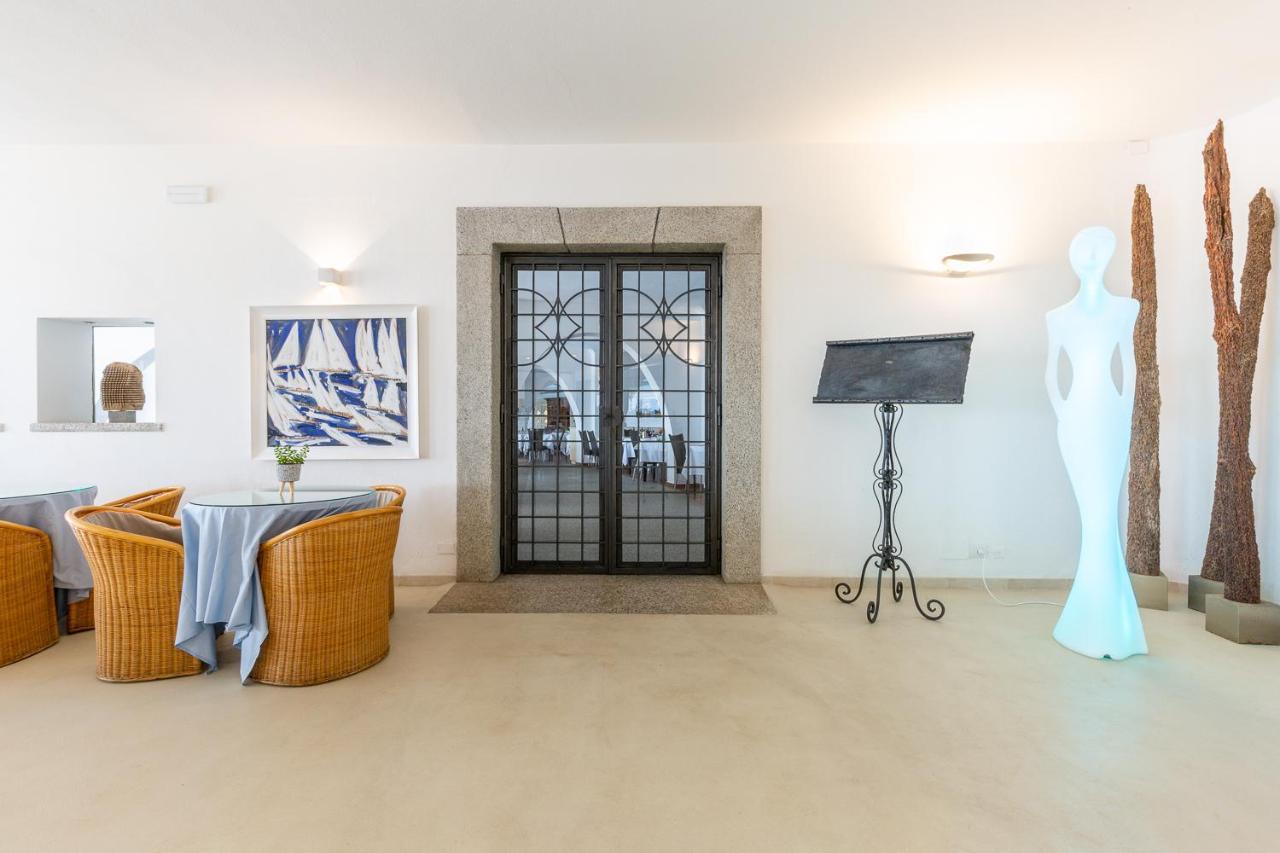 Hotel Flamingo Santa Margherita di Pula Esterno foto