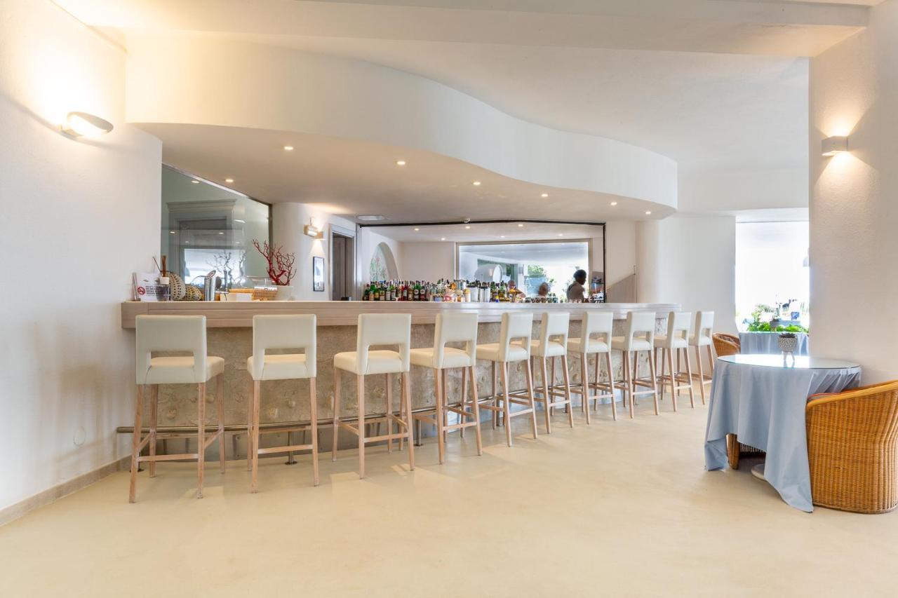 Hotel Flamingo Santa Margherita di Pula Esterno foto