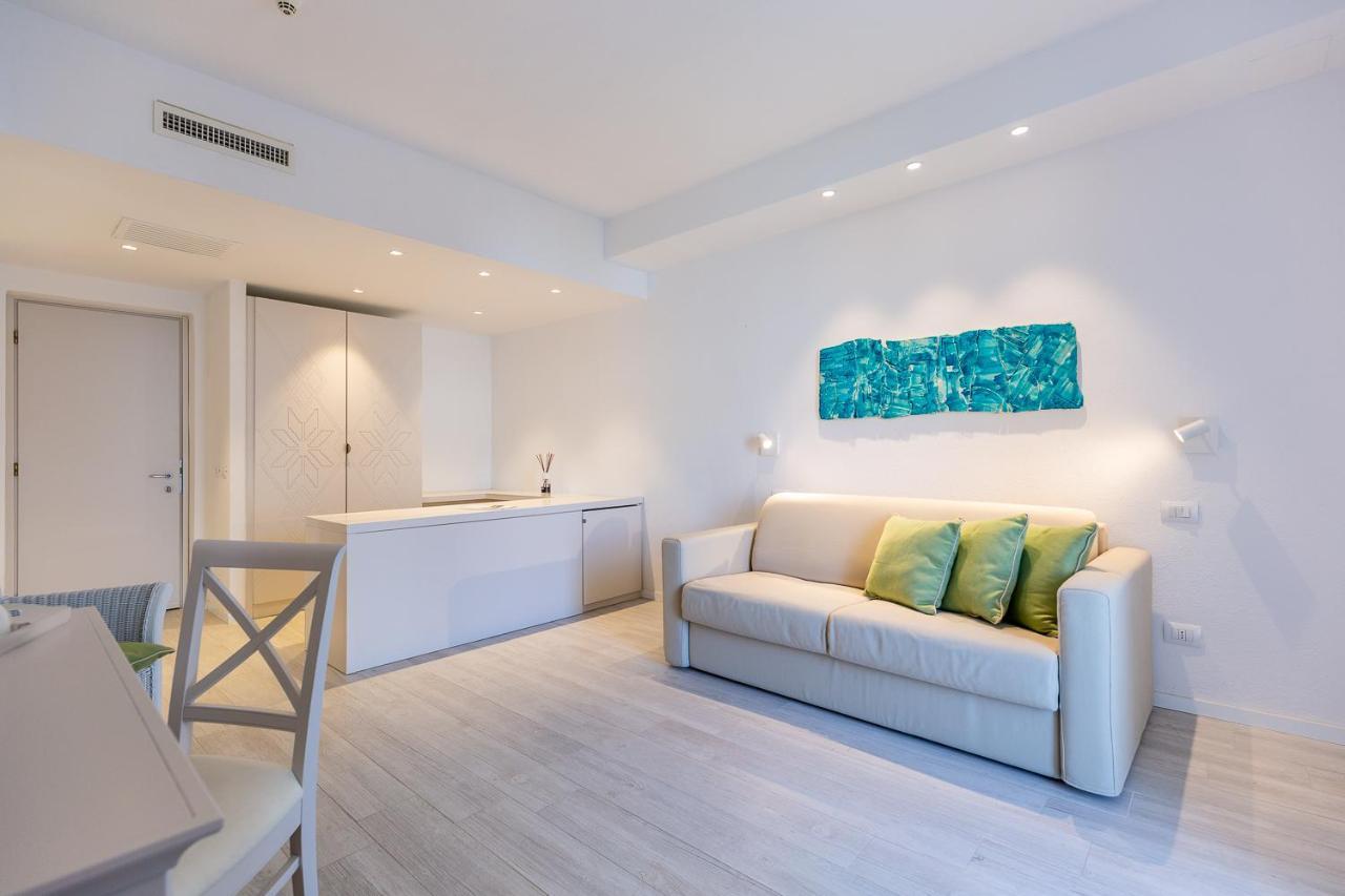 Hotel Flamingo Santa Margherita di Pula Esterno foto