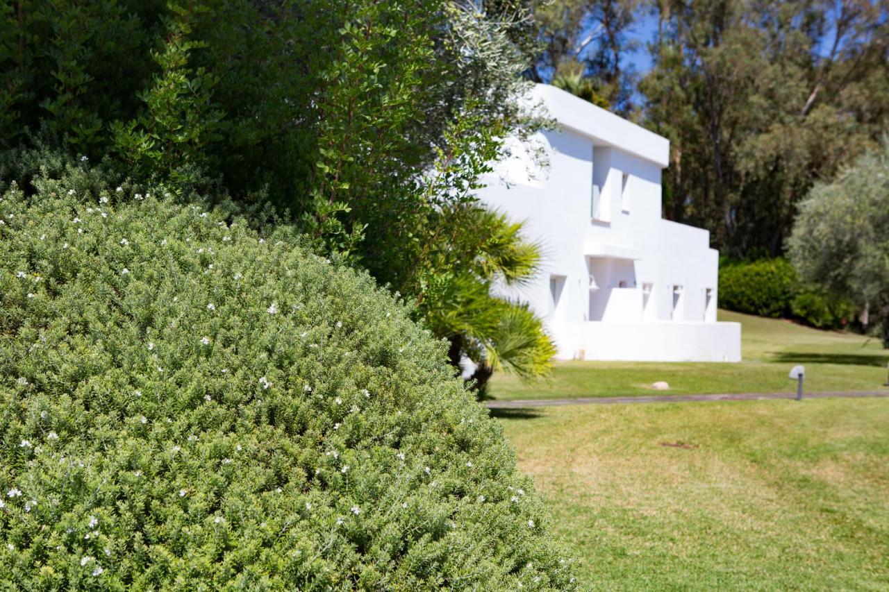 Hotel Flamingo Santa Margherita di Pula Esterno foto