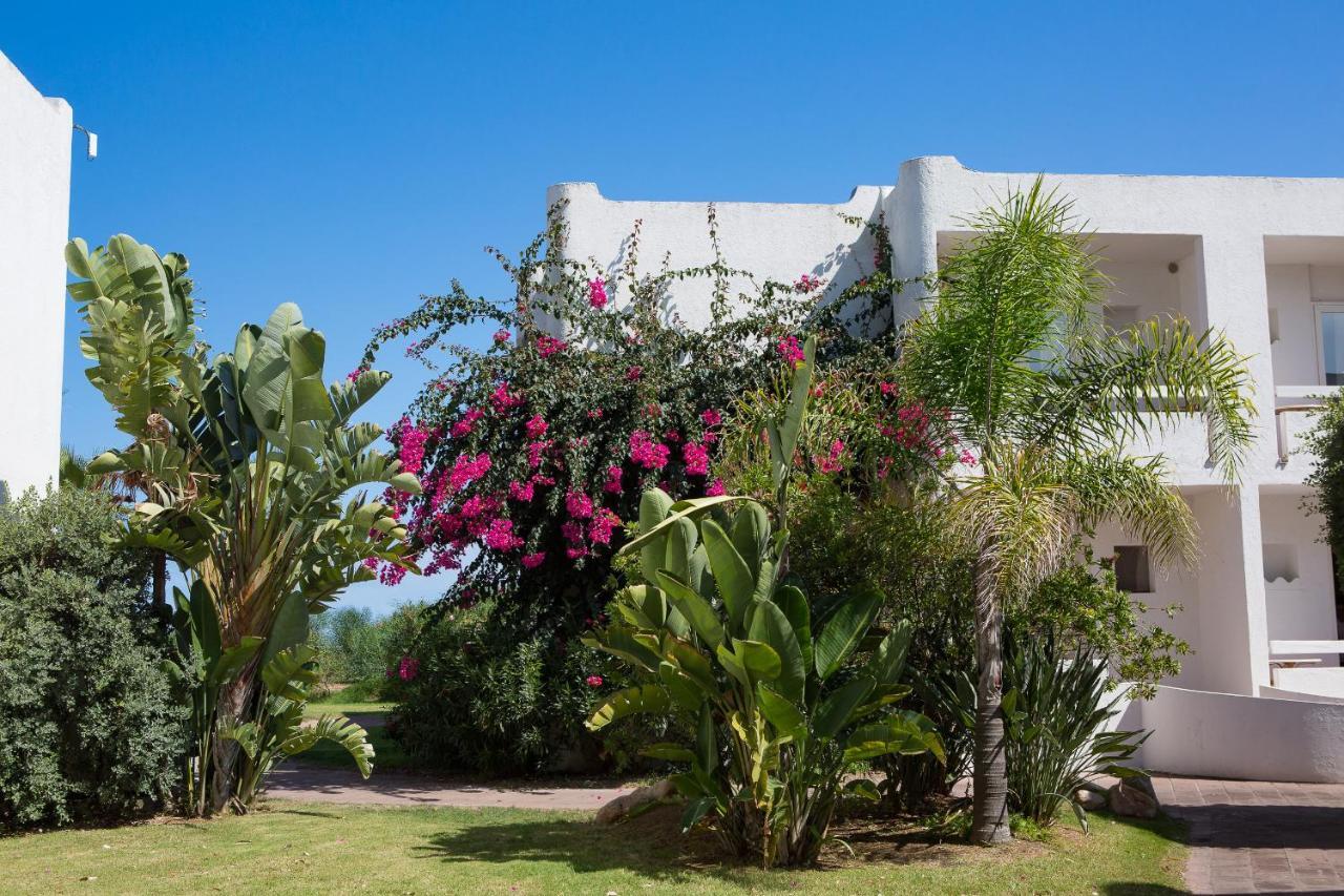 Hotel Flamingo Santa Margherita di Pula Esterno foto